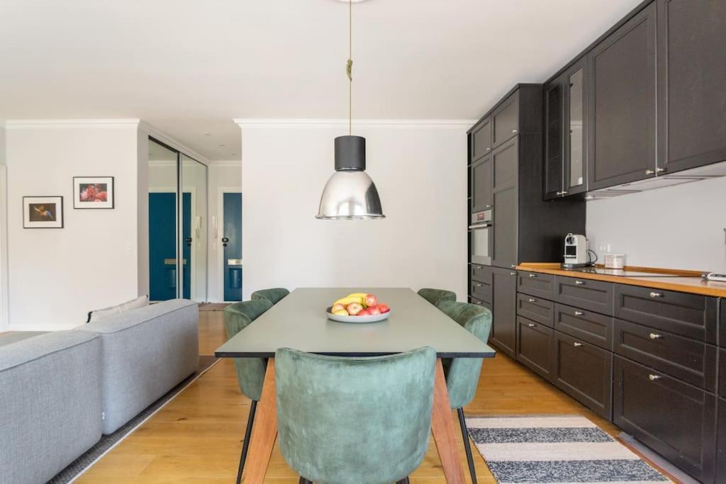 Cozy Apartment In Christianshavn W Two Balconies. Copenhagen Luaran gambar