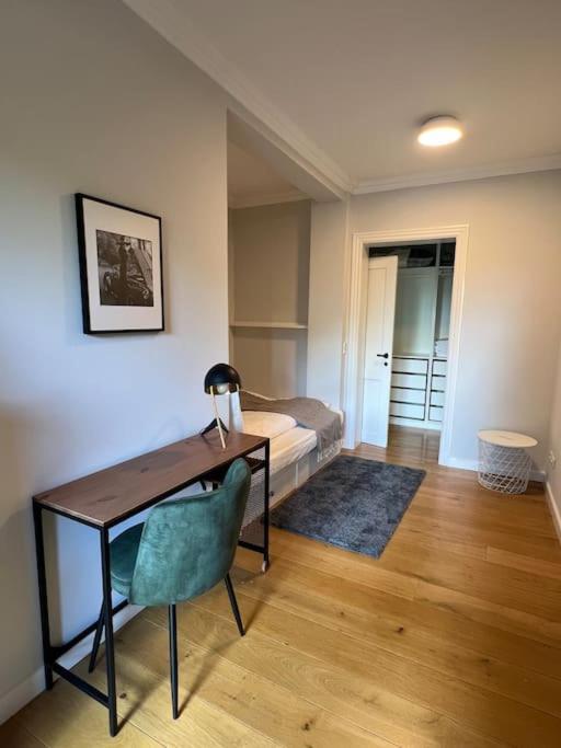 Cozy Apartment In Christianshavn W Two Balconies. Copenhagen Luaran gambar